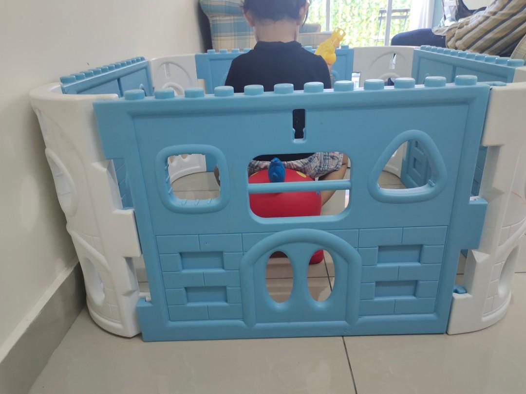 Toys R Us baby fence
