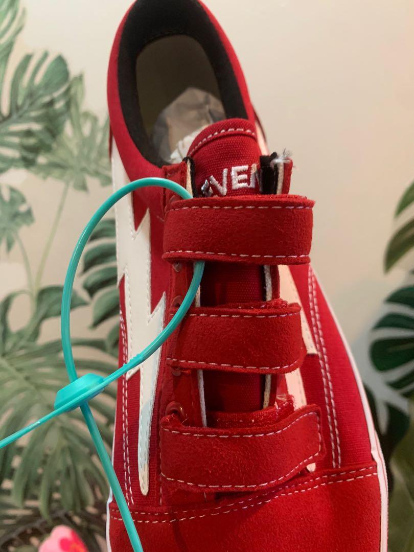 Red skater vans online