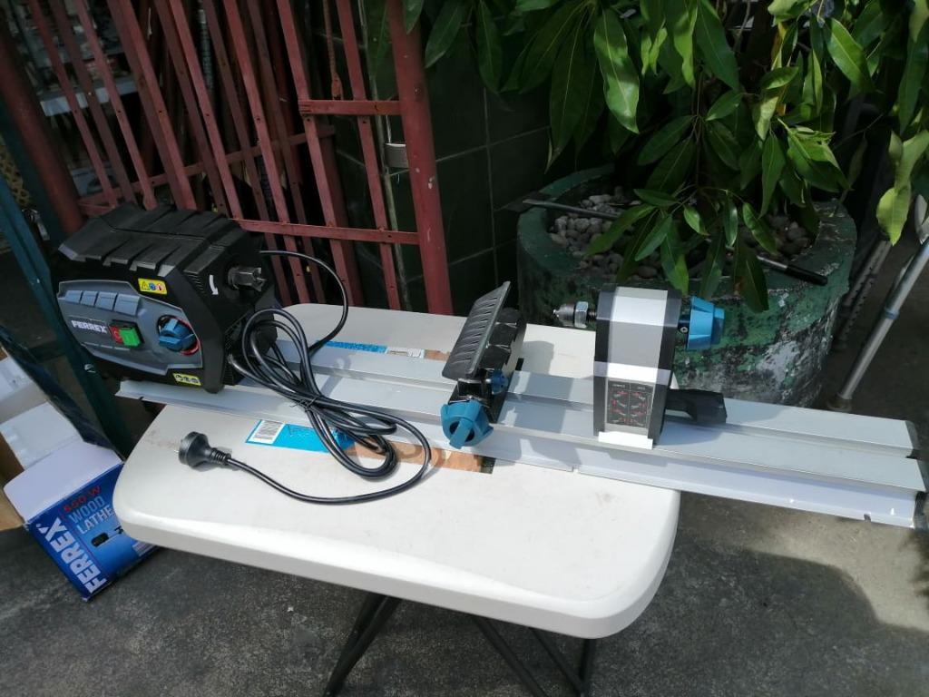 Wood Lathe 550W Ferrex, Commercial & Industrial, Construction Tools