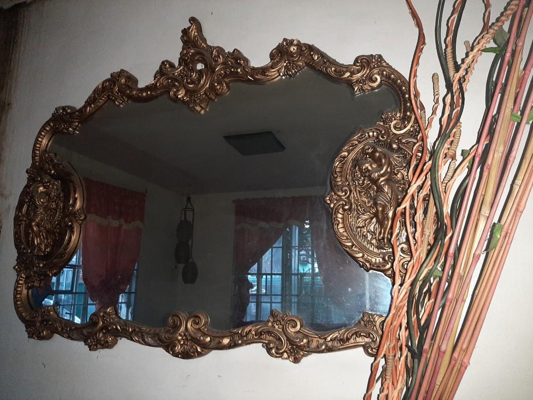 Wooden wall mirror for sale (Category: Mirrors) located in Quezon City. Submitted by ronronronnn (Listing ID 1139076301, Image 1). Description: For sale wooden mirror wall used for almost 1 year but no issues bought from an chinese antique store for 7,500. selling it for only 4,000 diameters= 60 inches width and 45 inches height free delivery po within cubao area.