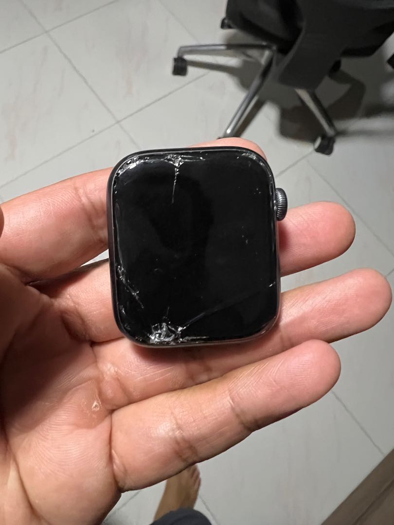 Apple watch series 4 cracked screen shop