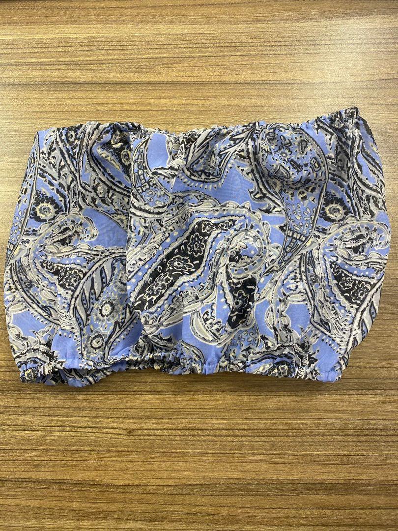 beach tube top (Category: Others Tops) located in Las Pinas. Submitted by decluttering247 (Listing ID 1139249887, Image 1). Description: super cute, never worn beach tube top!! perfect for covering bikinis or just as a regular tube 💗 got it for originally 600 pesos! .