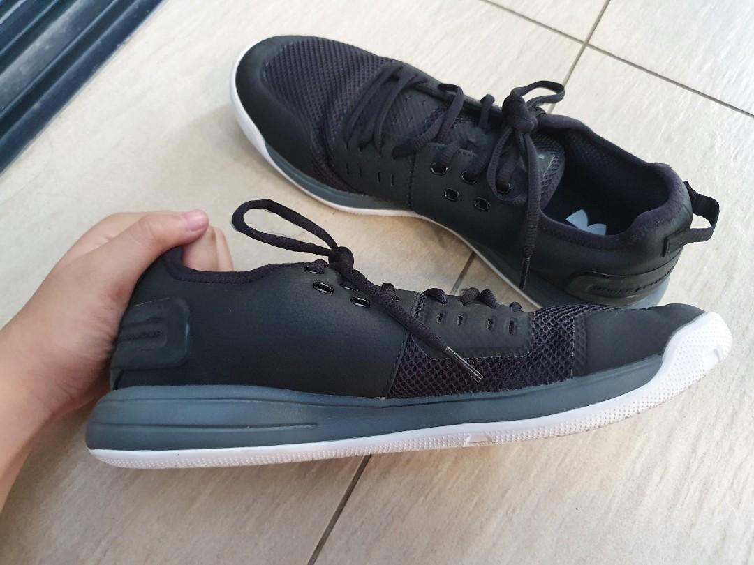 All black under armour shoes best sale