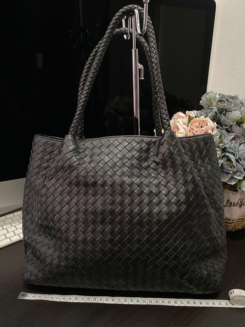 Bottega veneta tote clearance bags