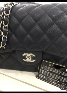 100+ affordable chanel classic jumbo caviar For Sale, Shoulder Bags