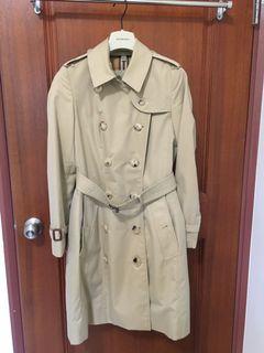 Burberry Chelsea 切爾西風衣 新款 UK6 金蜜色（卡其色)medium 常規款