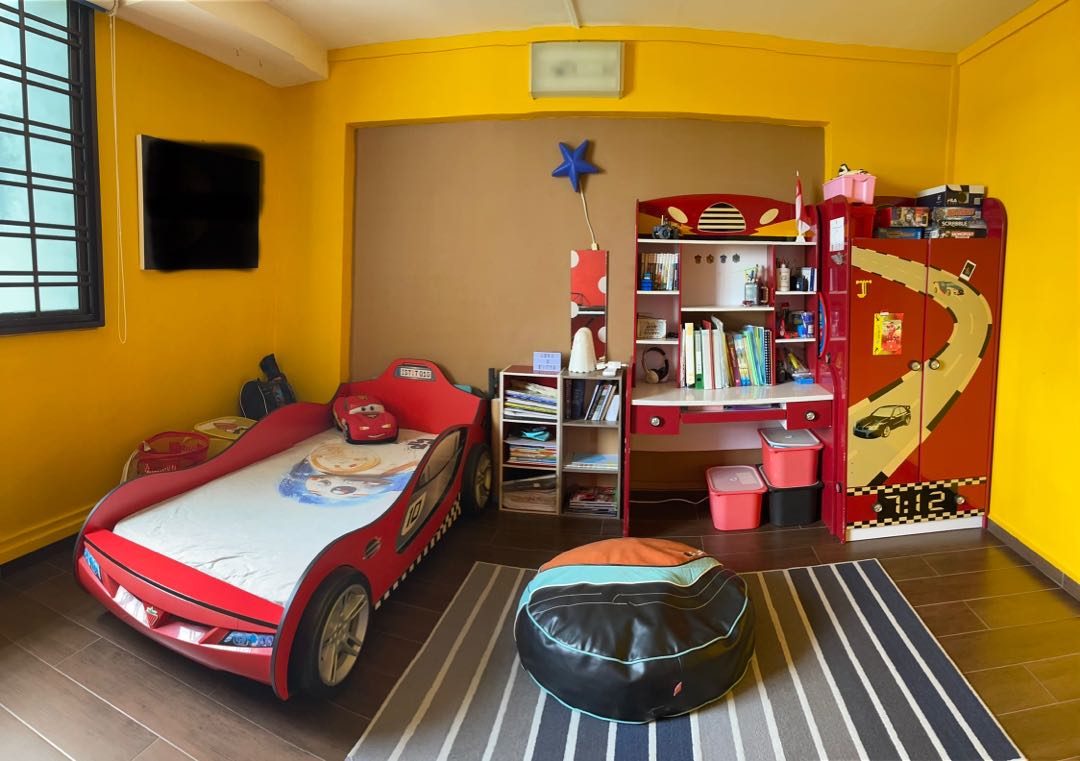 Cars theme bed shop