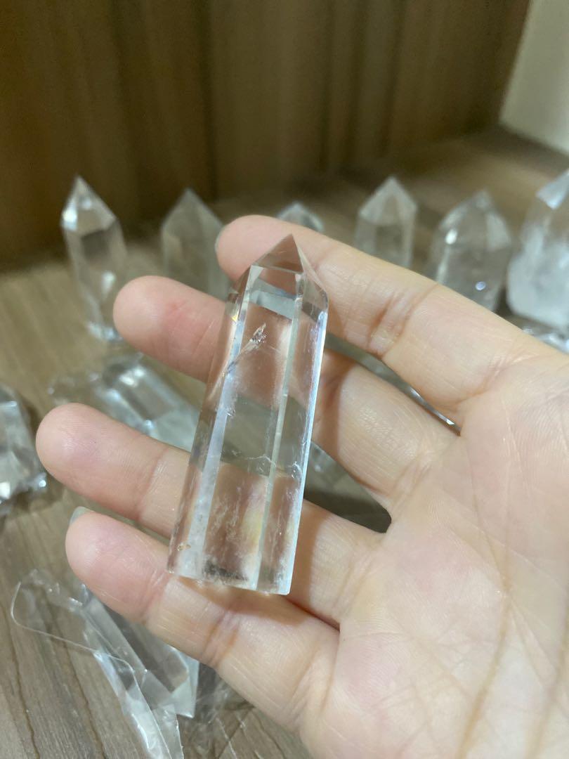 Clear quart pointer / double pointer (Category: Precious Stones) located in Singapore. Submitted by jocyip79 (Listing ID 1139359234, Image 3). Description: Pointer 48-65mm(h)35-111g $6-20 each Double pointer 4-5cm 16-28g $4-5 each Meet up Boon Lay Mrt only Add $1.50 for normal mail postage .