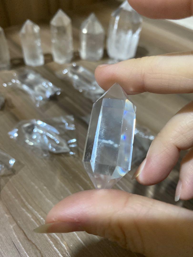 Clear quart pointer / double pointer (Category: Precious Stones) located in Singapore. Submitted by jocyip79 (Listing ID 1139359234, Image 2). Description: Pointer 48-65mm(h)35-111g $6-20 each Double pointer 4-5cm 16-28g $4-5 each Meet up Boon Lay Mrt only Add $1.50 for normal mail postage .