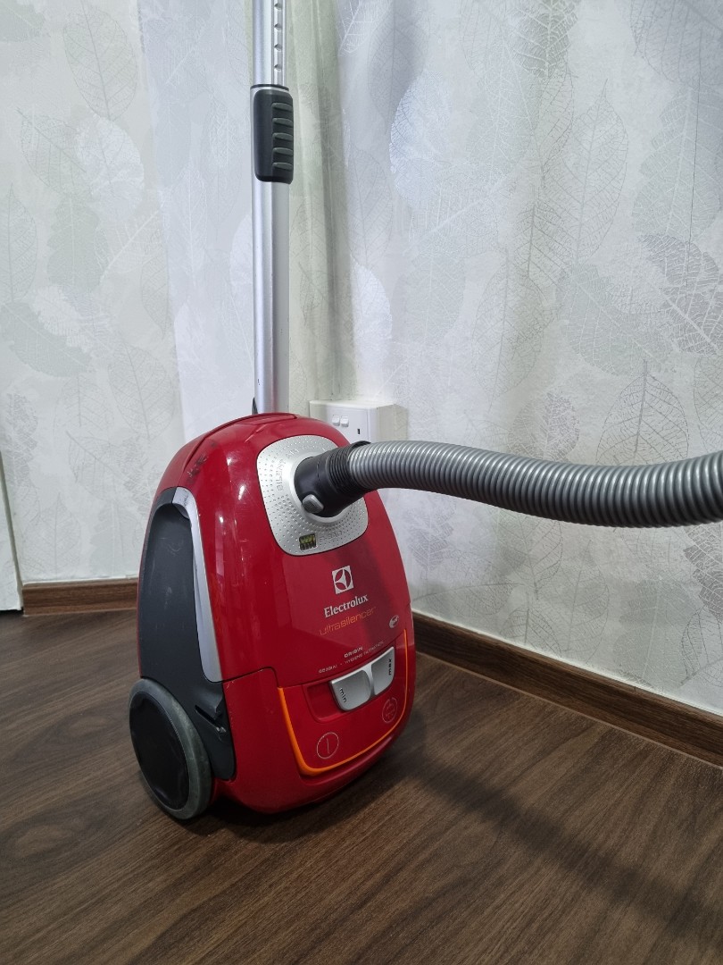 Electrolux Vacuum, TV & Home Appliances, Vacuum Cleaner & Housekeeping