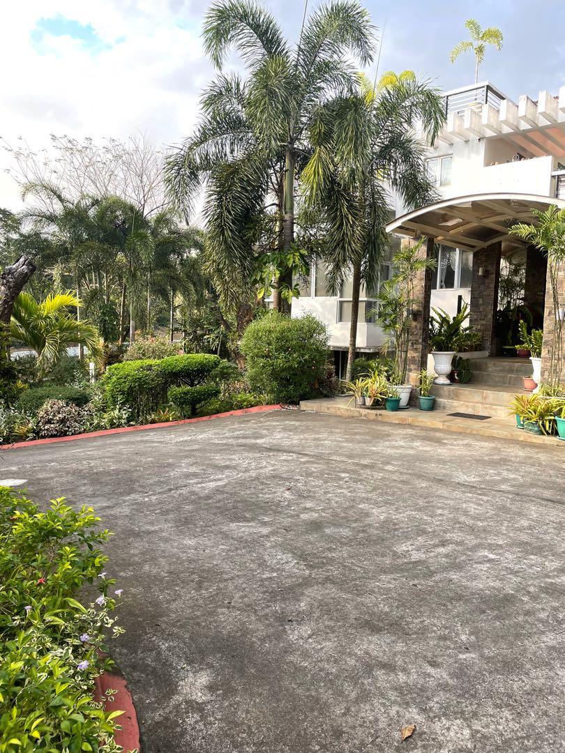 Elegant Mansion In Vallet Golf Antipolo Rizal, Property, For Sale