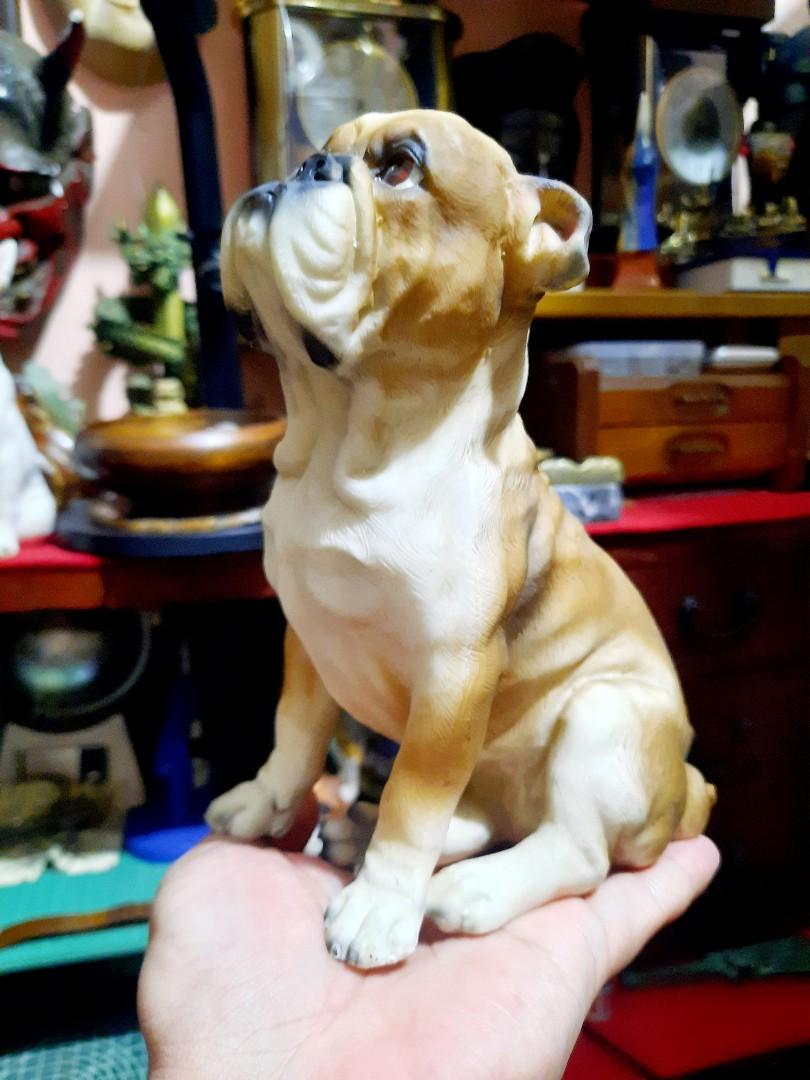 English Bulldog display (Category: Other Home Decor) located in Taguig. Submitted by nippon.toki (Listing ID 1139329538, Image 1). Description: -very good condituon -resin material -7.5 inches -from Japan.