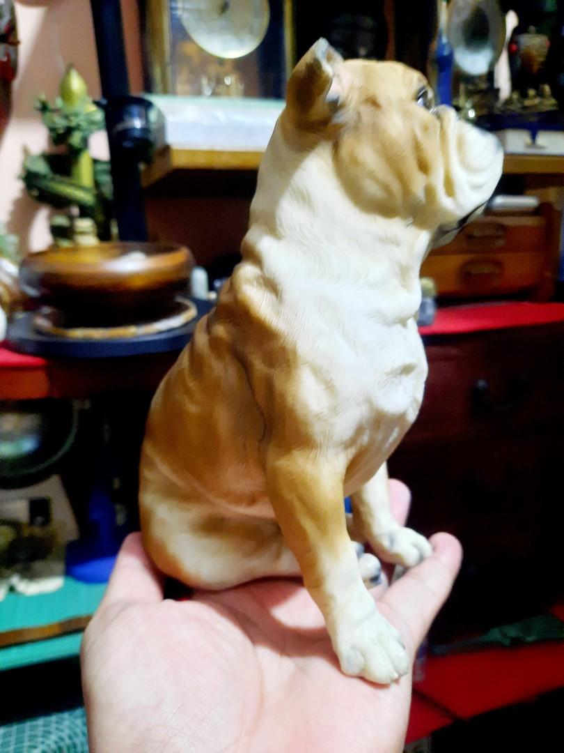 English Bulldog display (Category: Other Home Decor) located in Taguig. Submitted by nippon.toki (Listing ID 1139329538, Image 3). Description: -very good condituon -resin material -7.5 inches -from Japan.