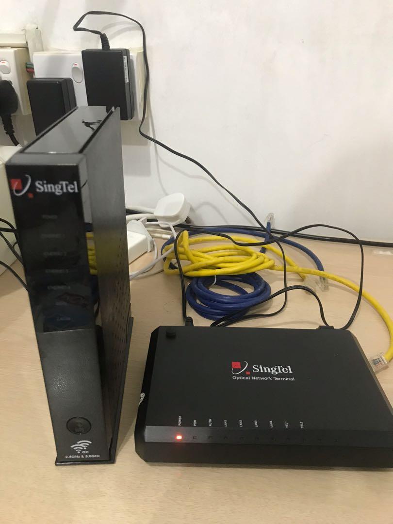 Free Singtel Modem and Router set A (fibre optic), Computers & Tech