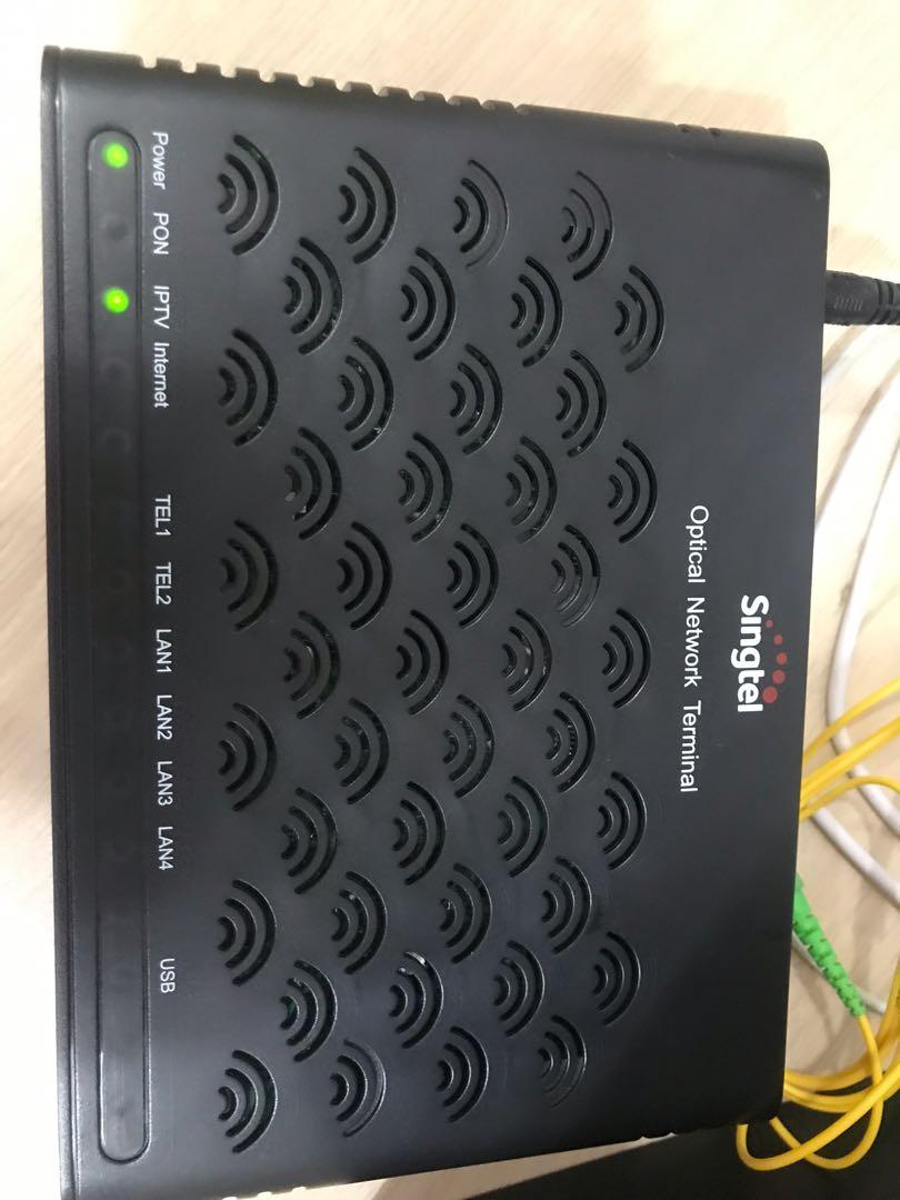Free singtel router modem set (optic fibre) set B, Computers & Tech