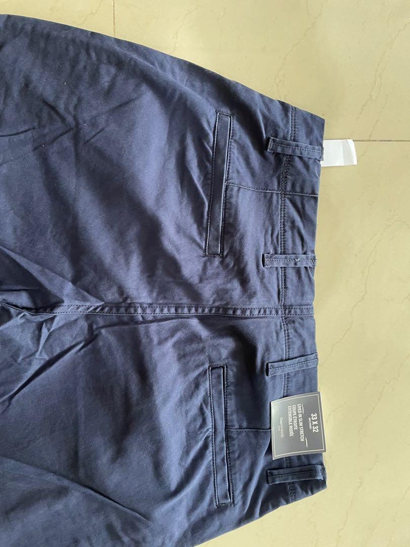 Gap Khakis SlimStretch size 33x32 Men s Fashion Bottoms