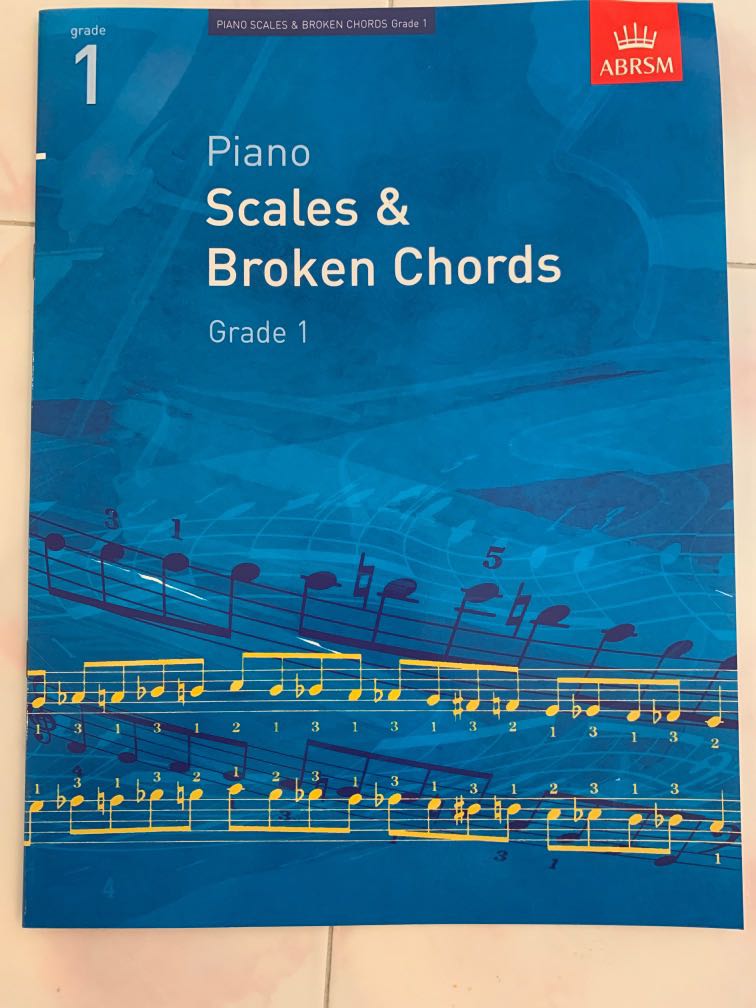 Grade 1 Scales piano ABRSM, Hobbies &amp; Toys, Books &amp; Magazines ...