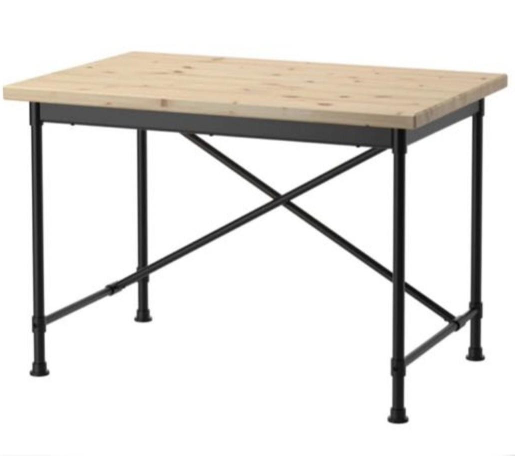 Ikea 枱 （實木/松木）書枱/飯枱, 傢俬＆家居, 傢俬, 桌子 - Carousell