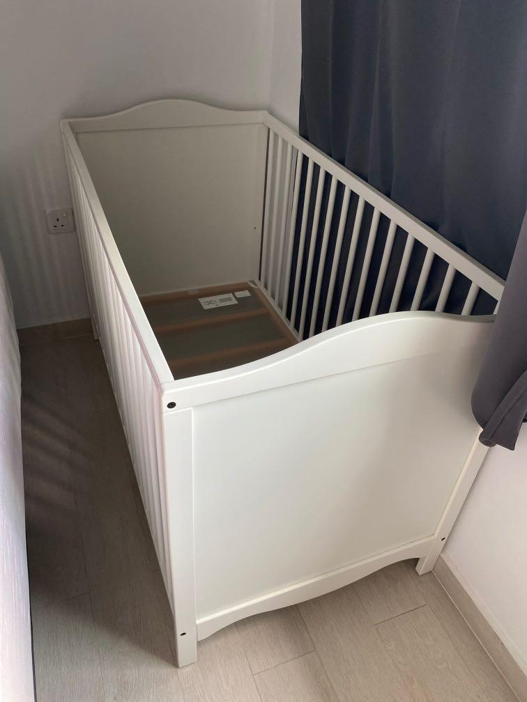 ikea mini cot