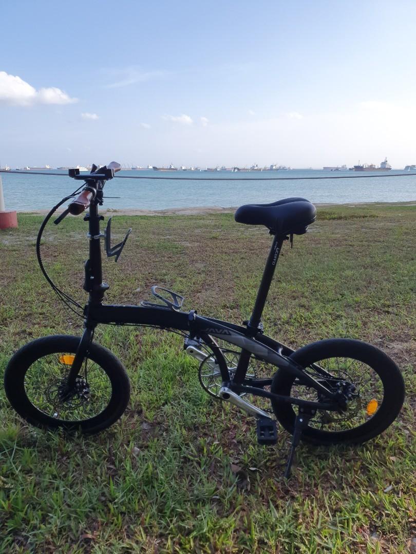 Java zelo foldable bicycle (Category: Bicycles) located in Singapore. Submitted by essentialstation (Listing ID 1139201636, Image 1). Description: java brand is design in italy 🇮🇹 java zelo upgraded Beautiful black frame with shiny sliver 1.Litepro carbon handle bar 2.Litepro carbon seat pole 3.Litepro Hollowtech 56 teeth crankset Smoother ride and reduce weight _________________________________________________________ Tyre and brake condition 