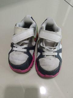 Kasut baby girl nike