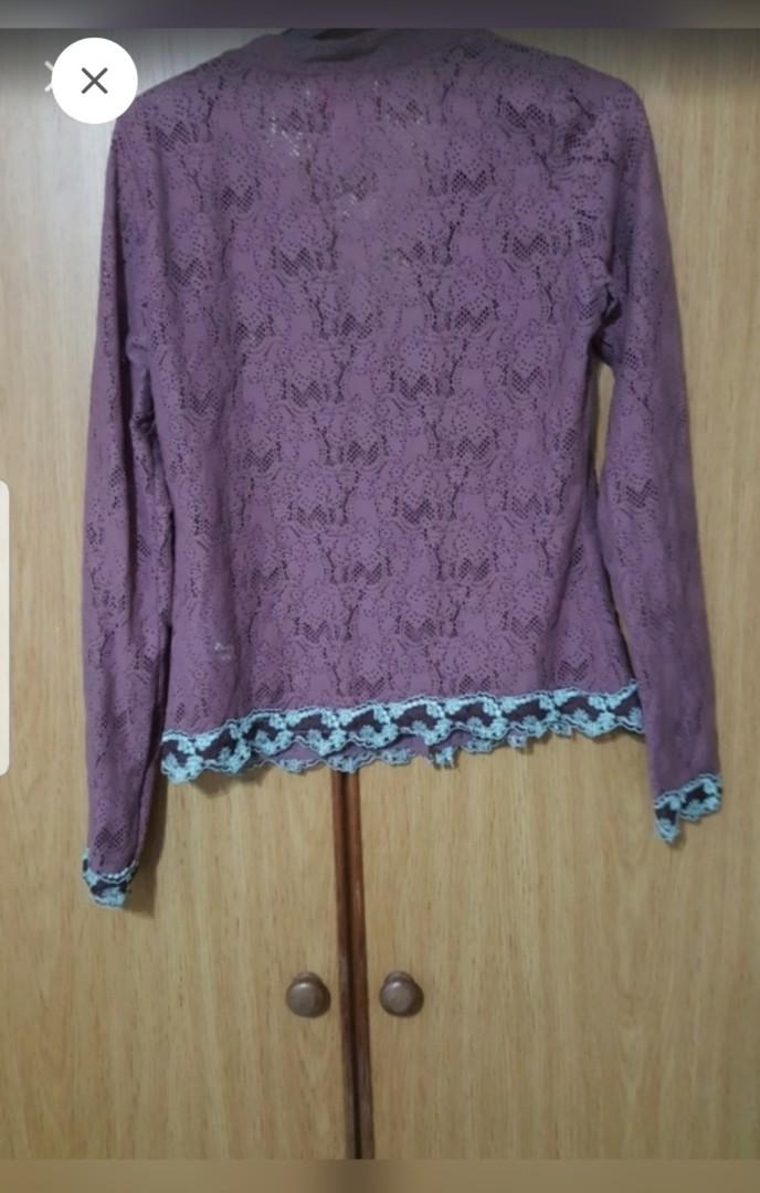 Lace cardigan sweater blouse top. Purple color. Used Women s