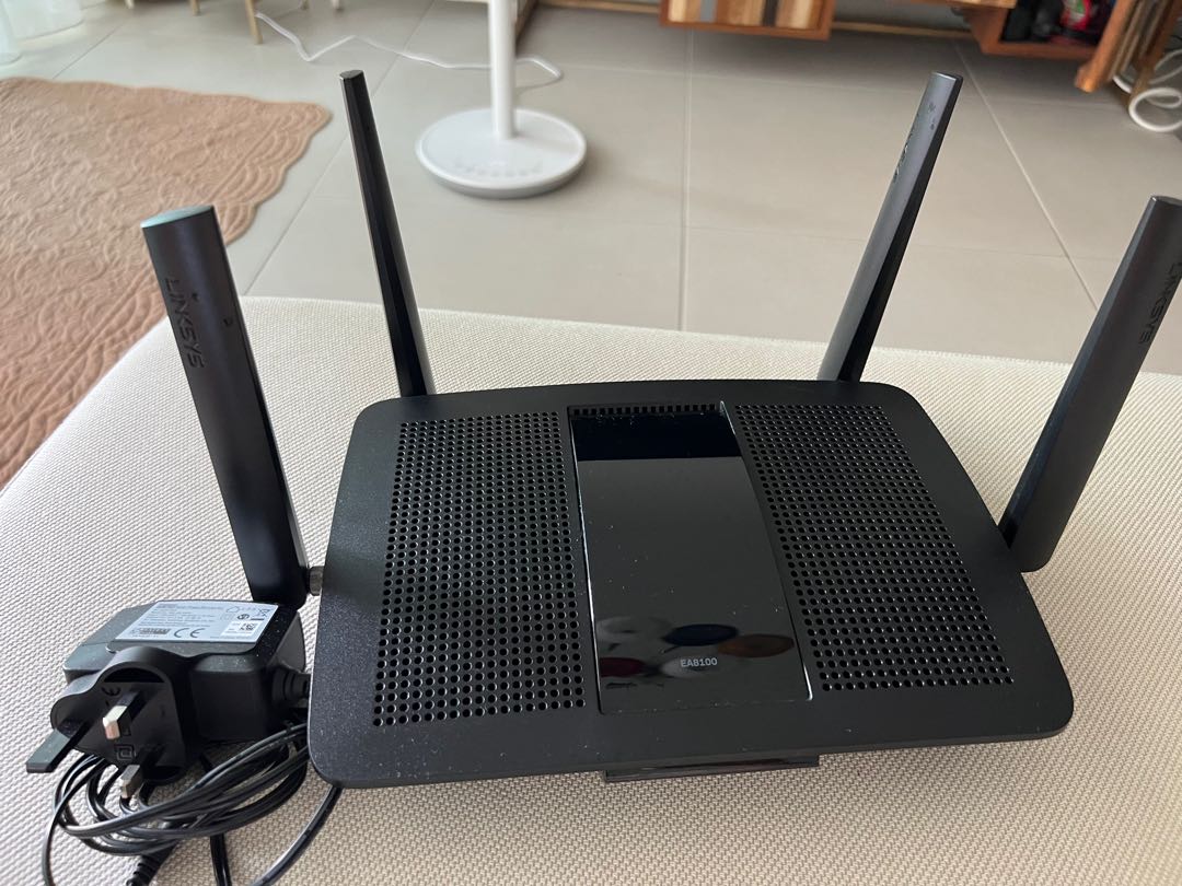 Linksys modem, Computers & Tech, Parts & Accessories, Networking on