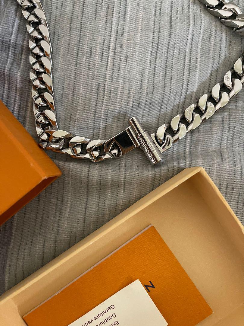 Louis Vuitton LV Chain Links Necklace Cuban, Men's Fashion, Watches &  Accessories, Cuff Links on Carousell