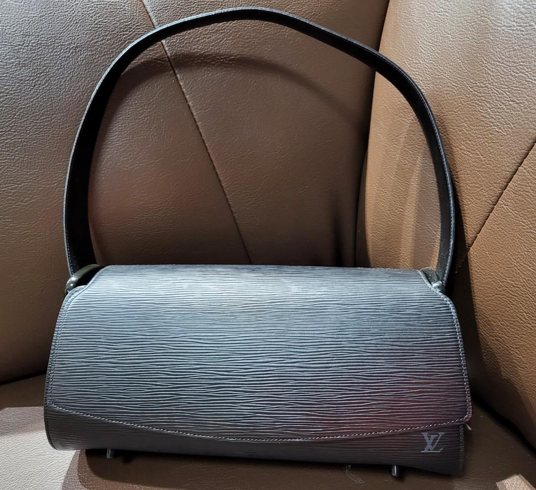 Louis Vuitton Nocturne GM Black Epi Leather Shoulder Bag LU059