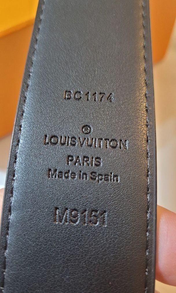 Replica Louis Vuitton Men LV Initiales 40MM Reversible Belt M9151Q for Sale