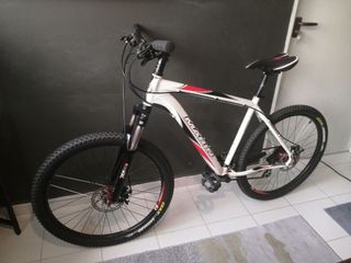 (Category: ) located in . Submitted by bike.kakees (Listing ID 1139246791, Image 1). Description: .