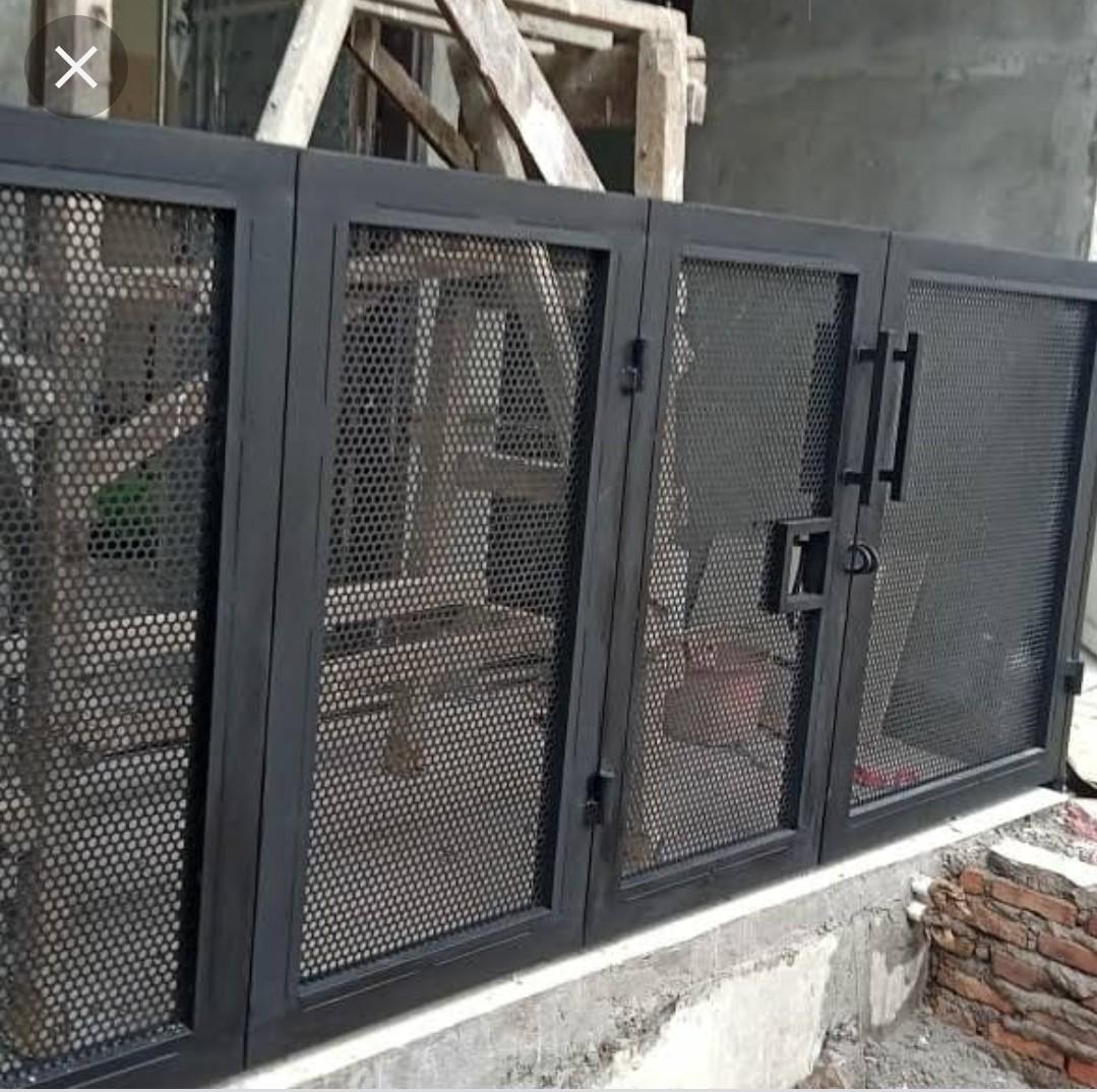 Pagar pintu besi minimalis, Perabotan Rumah di Carousell