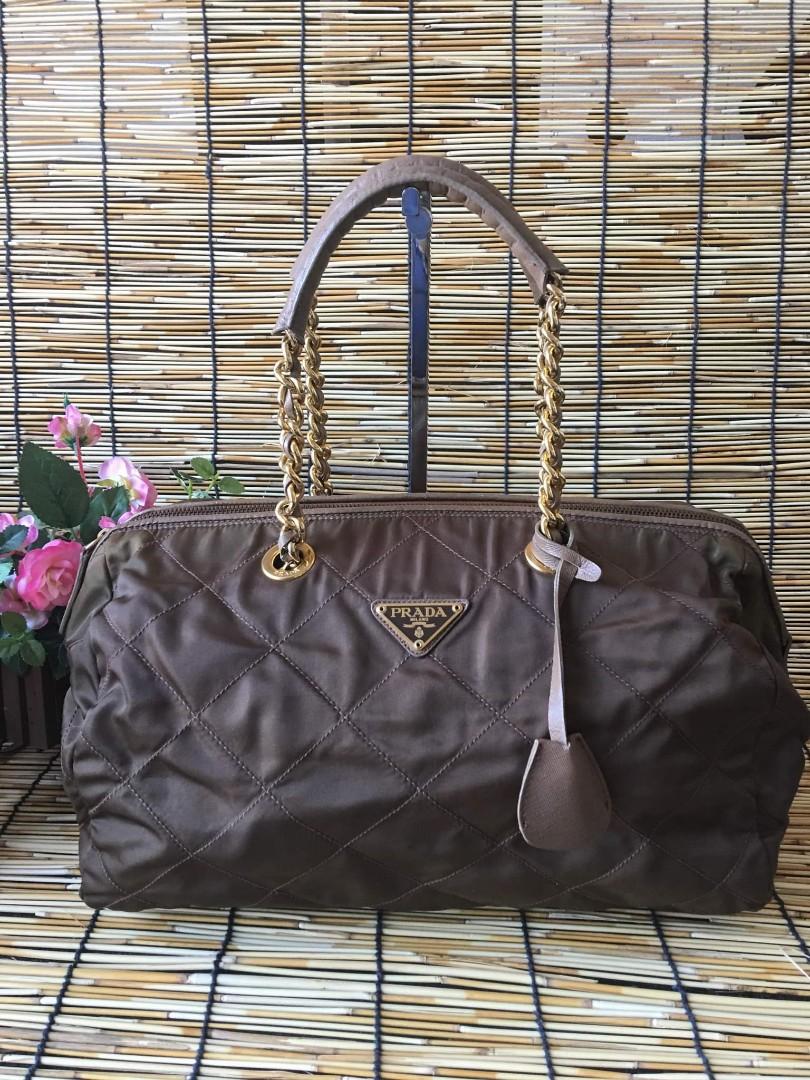 Prada Nylon Quilted Tessuto Chain Shoulder Bag (Category: Luxury Bags & Wallets) located in Malabon City. Submitted by andies.closet (Listing ID 1139192147, Image 1). Description: Japan Pre loved color: brown.