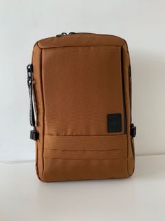 （分類：）位於 。 由 csh99 提交（商品編號 1139278672，圖片 1）。簡介： 。
