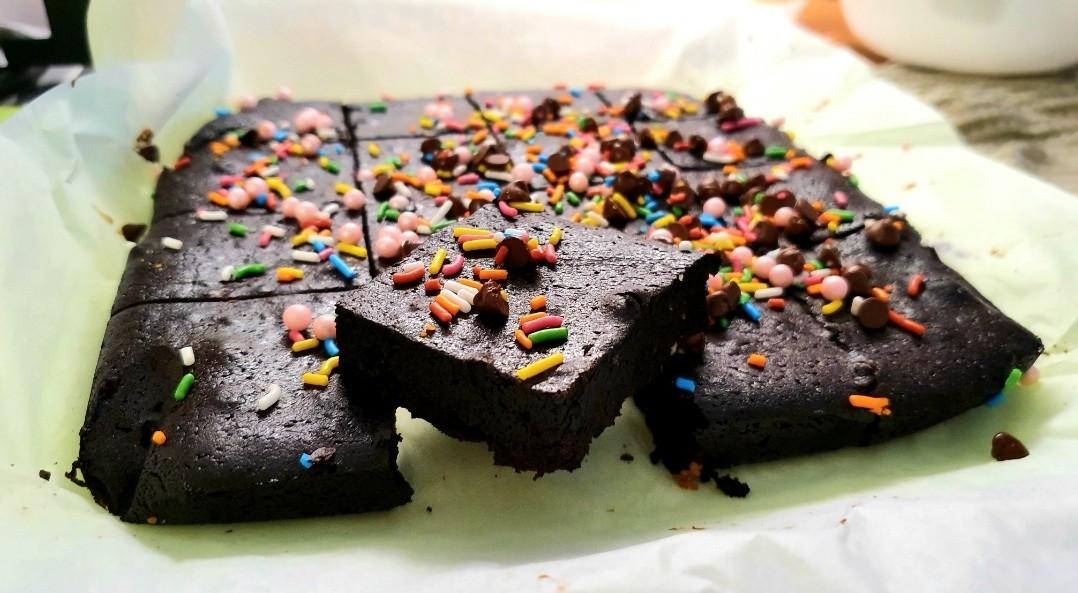 Sea Salt Chocolate Brownie Dense and Not So Sweet, Food & Drinks