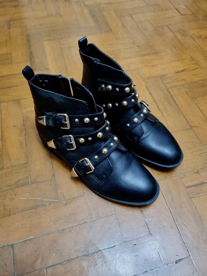 Size 9 9.5 Debenham Black Boots with Gold Details Women s Fashion