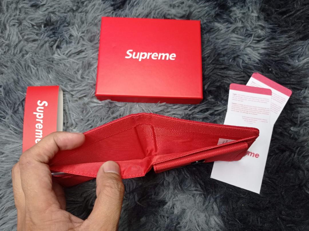 Supreme SS19 Wallet, Men's Fashion, Watches & Accessories, Wallets