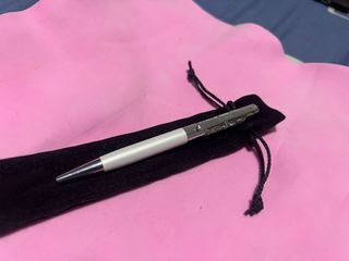 (Category: ) located in . Submitted by blurzzz (Listing ID 1139334314, Image 1). Description: .