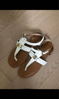（分類：）位於 。 由 yuwaiyee 提交（商品編號 1139224530，圖片 1）。簡介： 。