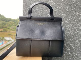 （分類：）位於 。 由 chongtszyui 提交（商品編號 1139255558，圖片 1）。簡介： 。