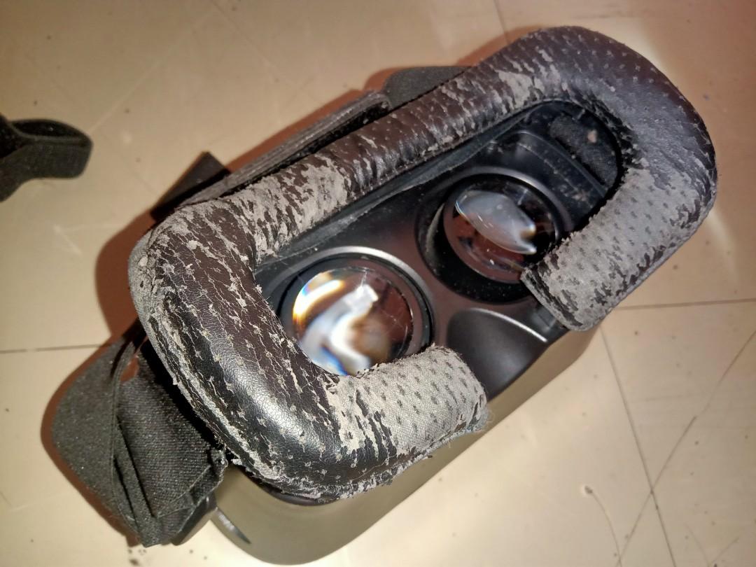 VR Set, Video Gaming, Gaming Accessories, Virtual Reality on Carousell