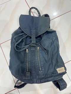 (Category: ) located in . Submitted by thriftaji (Listing ID 1139345586, Image 1). Description: .