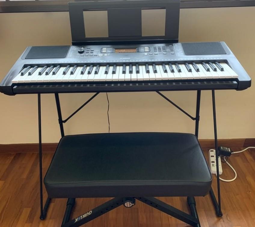 Yamaha Digital Keyboard PSR e363 with Freebies, Hobbies & Toys, Music