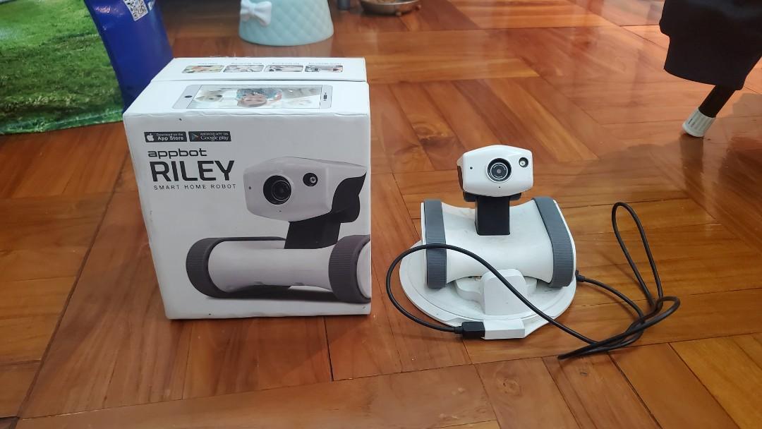 Appbot Riley Smart Home Robot
