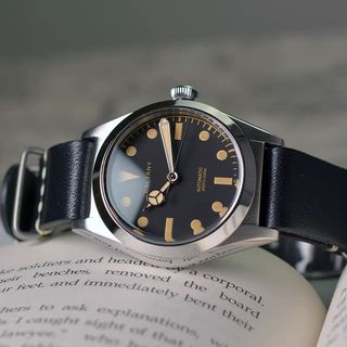 (Category: ) located in . Submitted by z-watches (Listing ID 1139630761, Image 1). Description: .