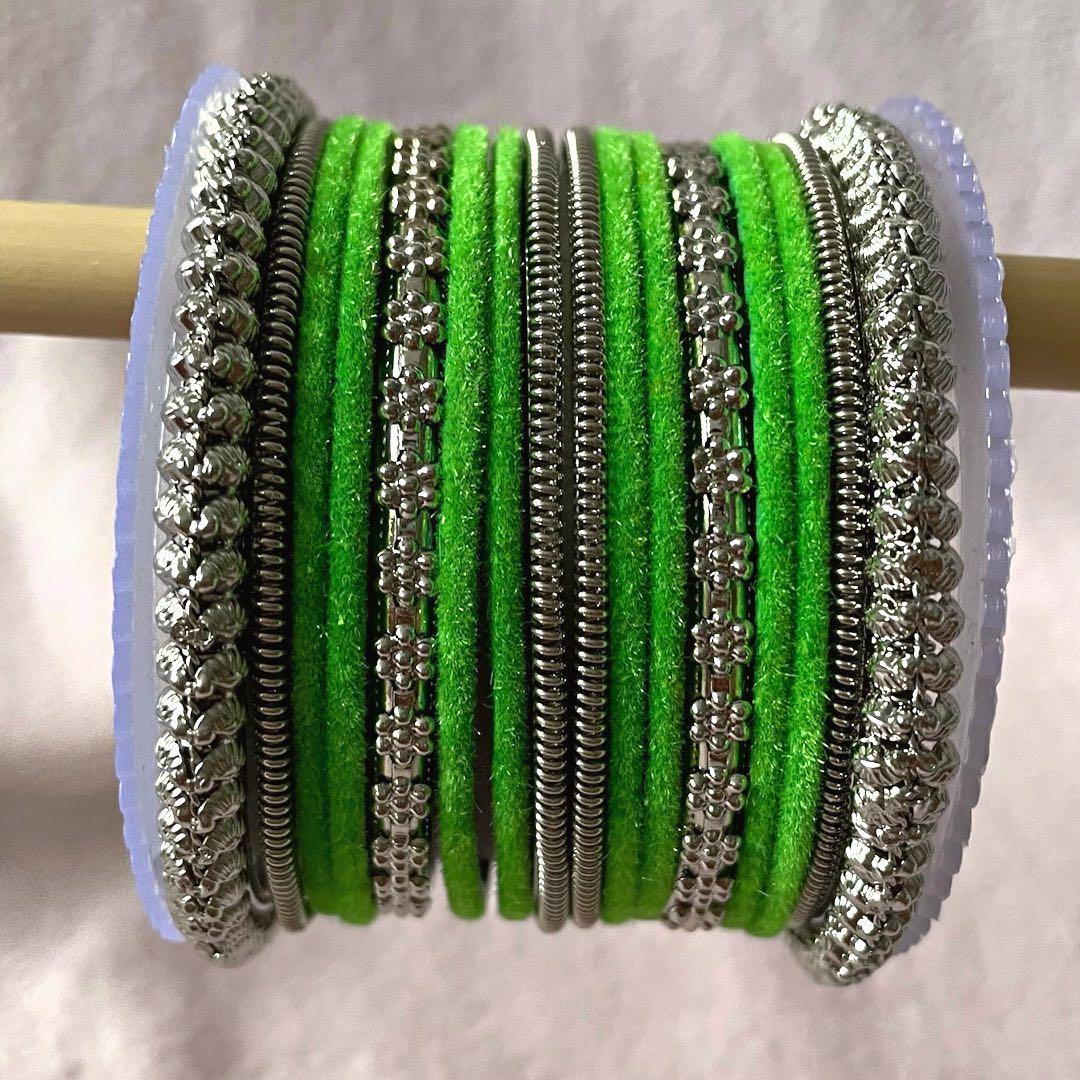 Gold and silver mixed bangles best sale