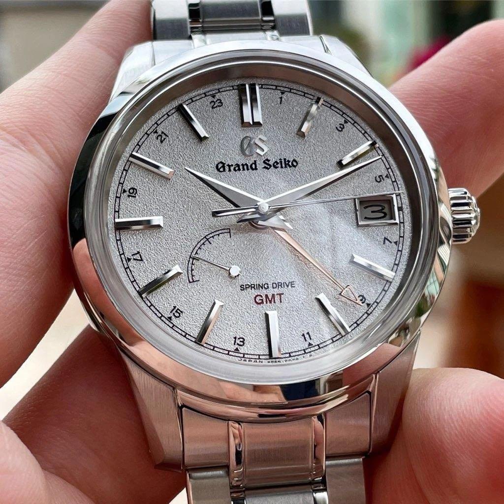 🔥Best Deal!🔥 Local AD, Brand new SBGE269 Grand Seiko “Winter” GMT Spring  Drive, Luxury, Watches on Carousell