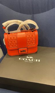 （分類：）位於 。 由 chharuleis 提交（商品編號 1139471703，圖片 1）。簡介： 。