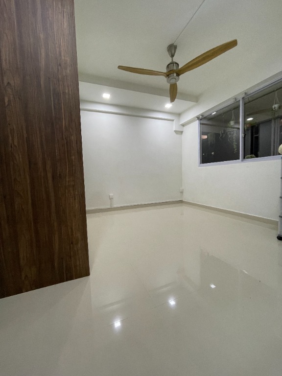 (Category: ) located in . Submitted by lwl75 (Listing ID 1139480628, Image 1). Description: .