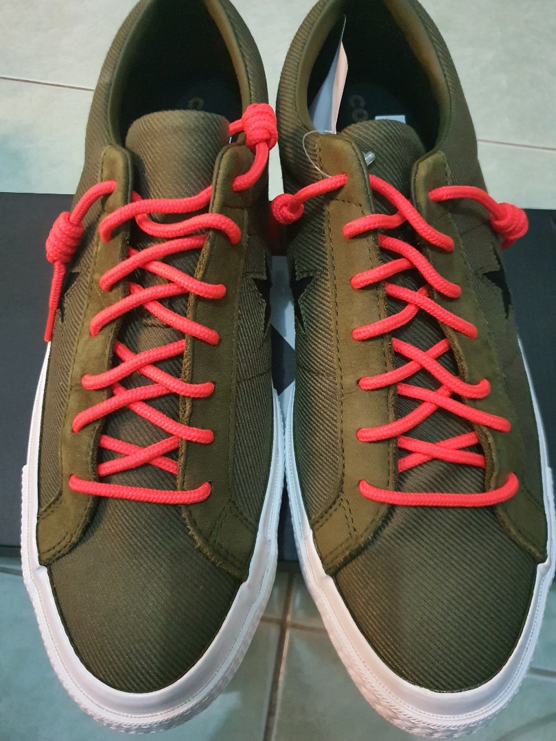 Converse one star 44 Fesyen Pria Sepatu Sneakers di Carousell